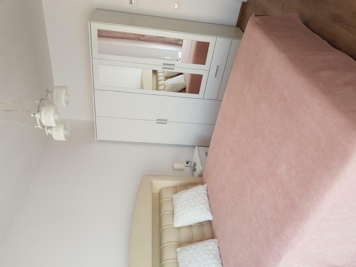 Apartament Monadin 3 Брашов Экстерьер фото