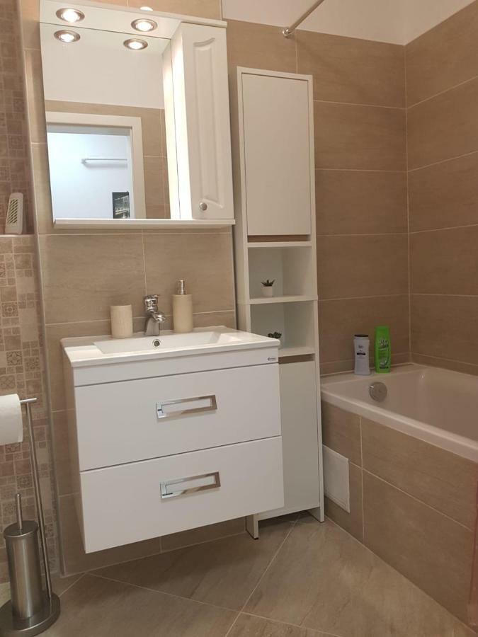 Apartament Monadin 3 Брашов Экстерьер фото