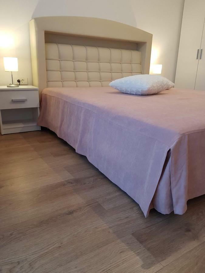 Apartament Monadin 3 Брашов Экстерьер фото